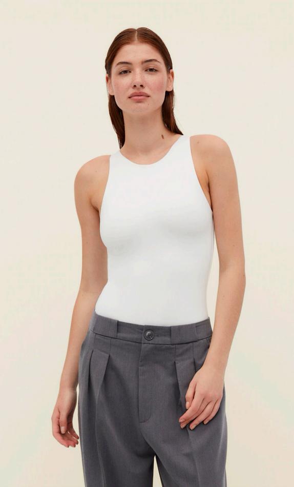 Stradivarius canarias  New Basics Stradivarius 