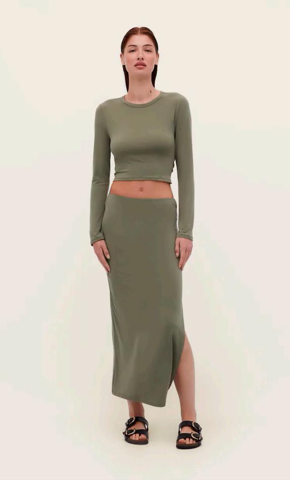 Stradivarius canarias  New Basics Stradivarius 